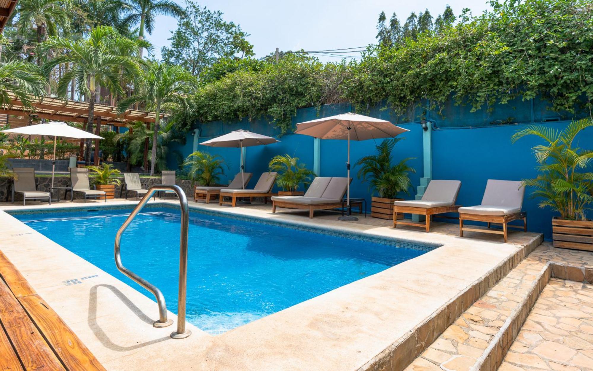 Hotel Arco Iris Tamarindo Exterior foto
